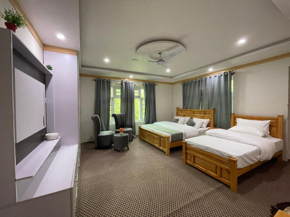 Skardu Saraye Hotel & Resort Екстериор снимка