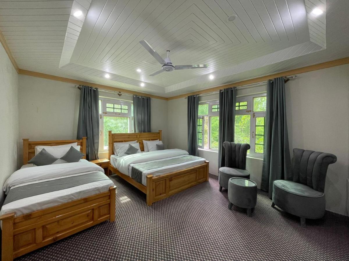Skardu Saraye Hotel & Resort Екстериор снимка