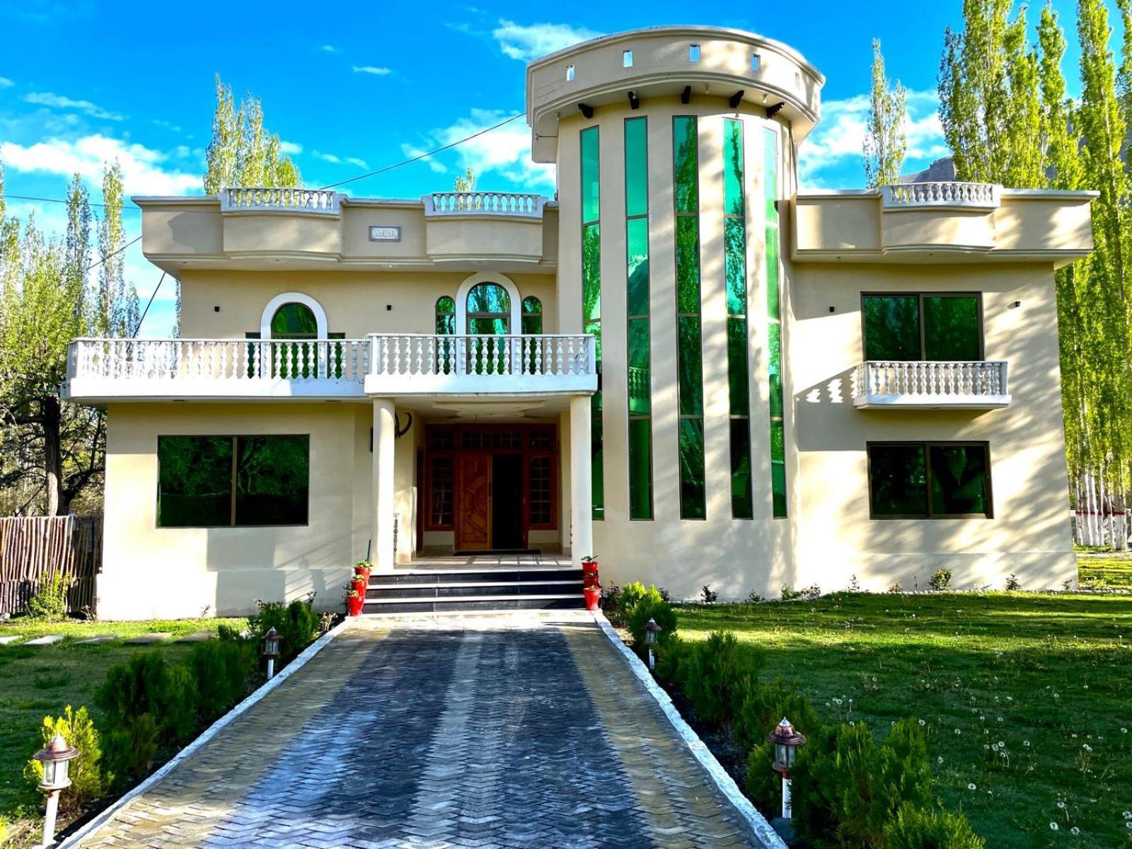 Skardu Saraye Hotel & Resort Екстериор снимка