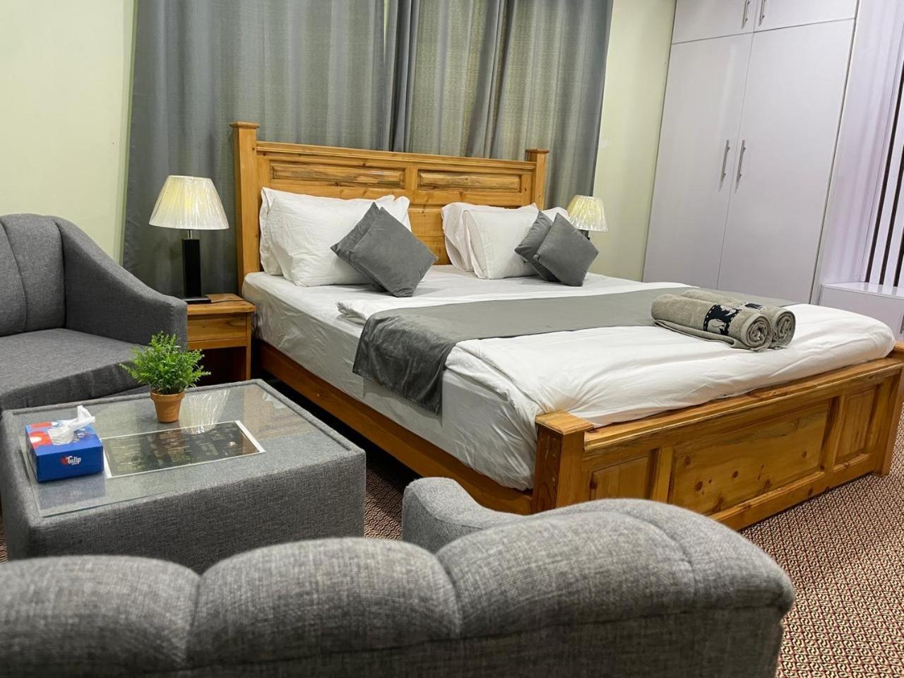 Skardu Saraye Hotel & Resort Екстериор снимка