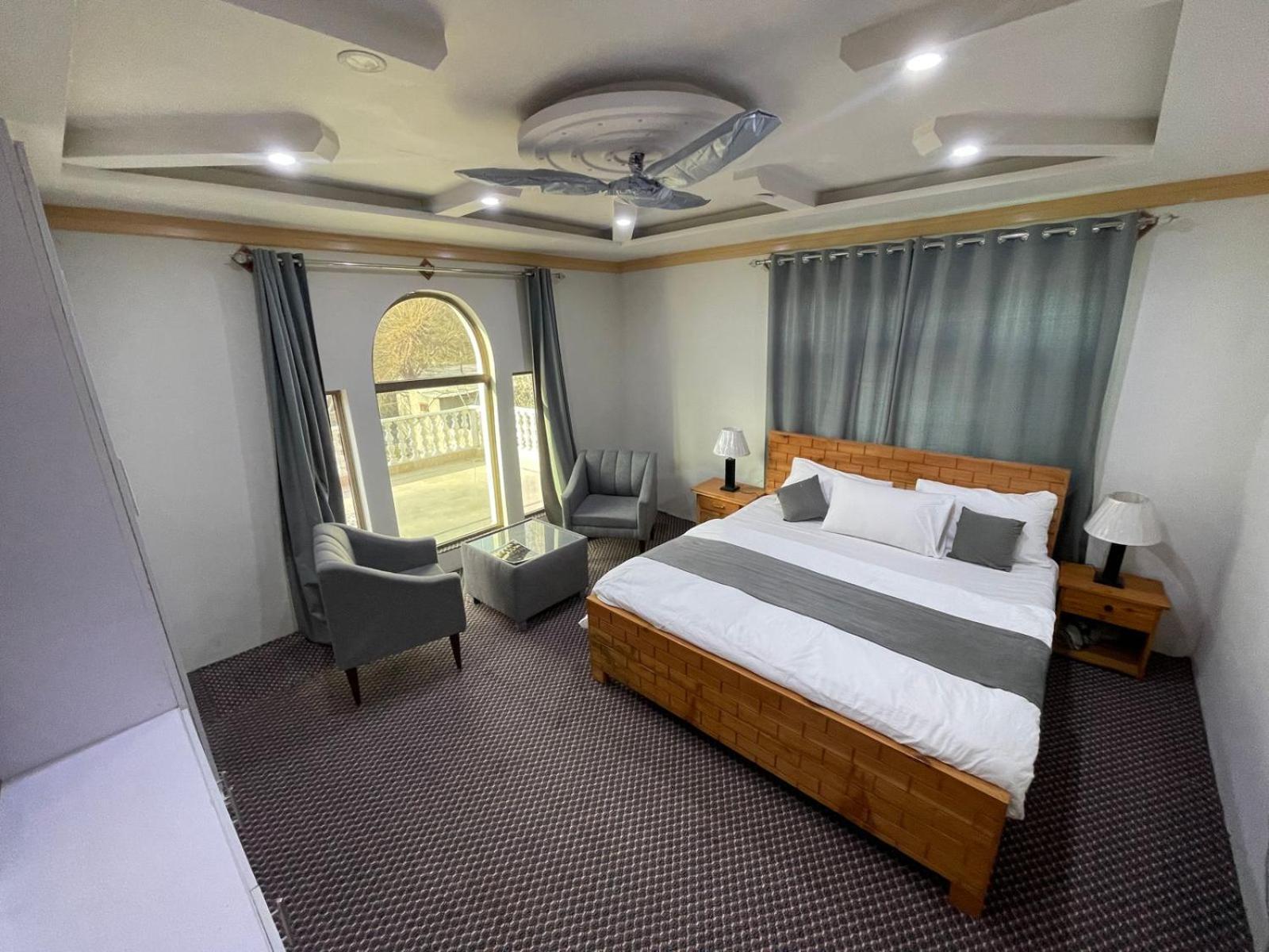 Skardu Saraye Hotel & Resort Екстериор снимка